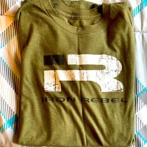 Iron Rebel (4) Mens size Medium tshirts!
Powerlifting, CrossFit, fitness tshirts